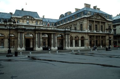 Palais Royal - exterior