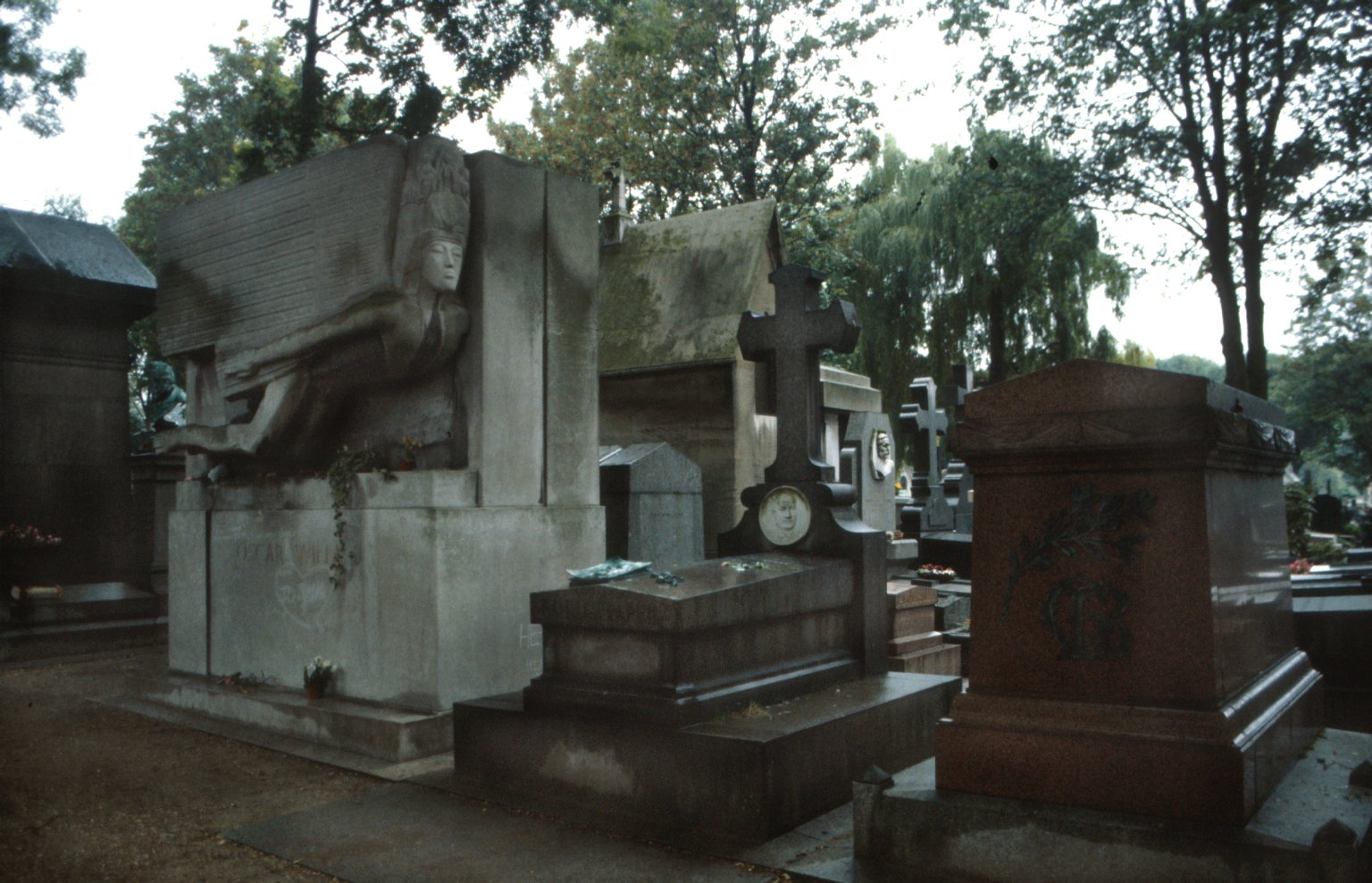 Tomb of Oscar Wilde