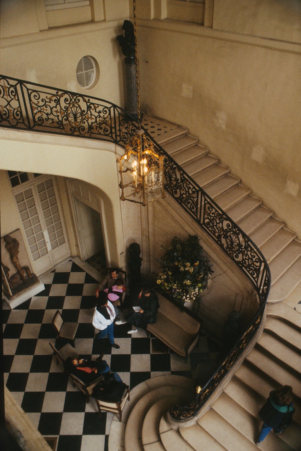 Musée Rodin - interior : staircase