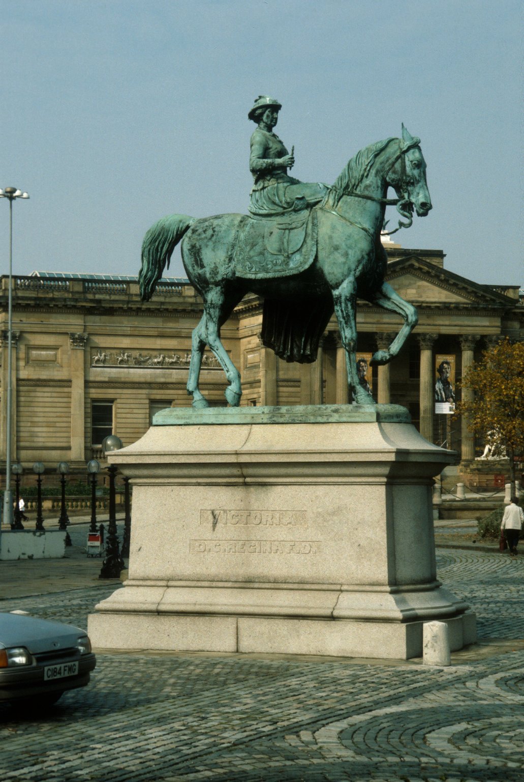 Equestrian statue of Queen Victoria